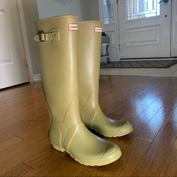 Hunter Original Tall Rain Boots Waterproof Green 8 - Picture 1 of 7